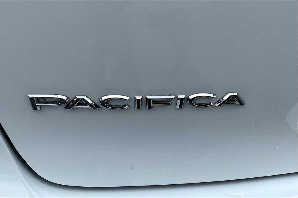 used 2024 Chrysler Pacifica car, priced at $30,497