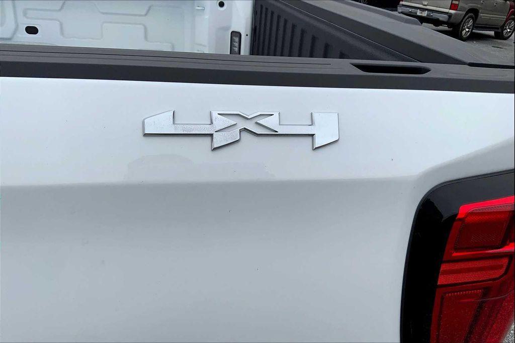 new 2025 GMC Sierra 1500 car, priced at $47,905