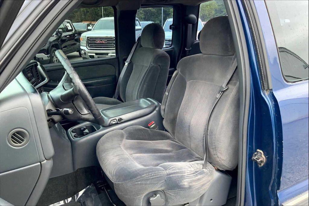 used 2000 Chevrolet Silverado 1500 car, priced at $4,997