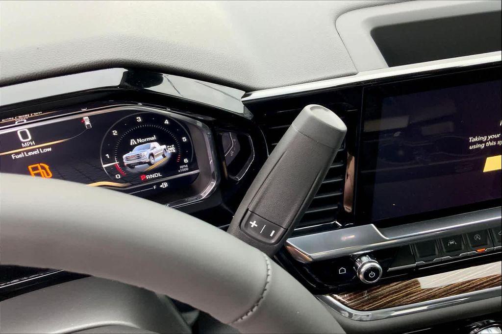 new 2025 GMC Sierra 1500 car, priced at $60,885