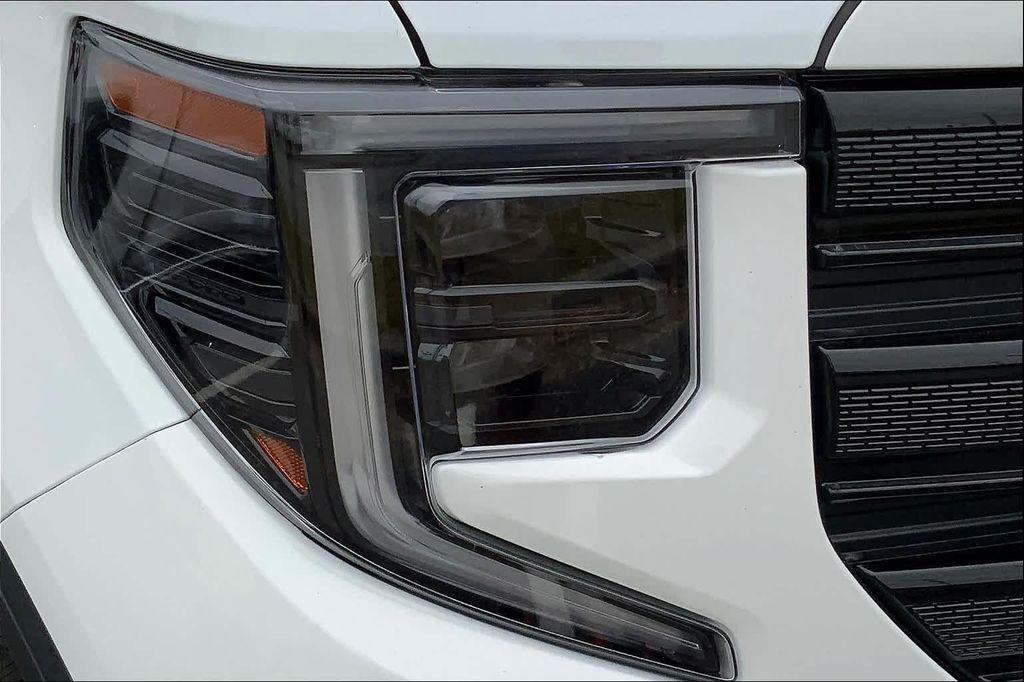 new 2025 GMC Sierra 1500 car, priced at $60,885