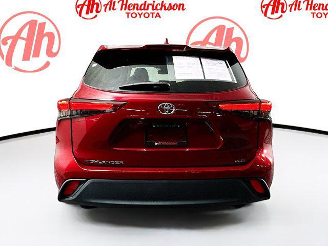 used 2022 Toyota Highlander car, priced at $29,977