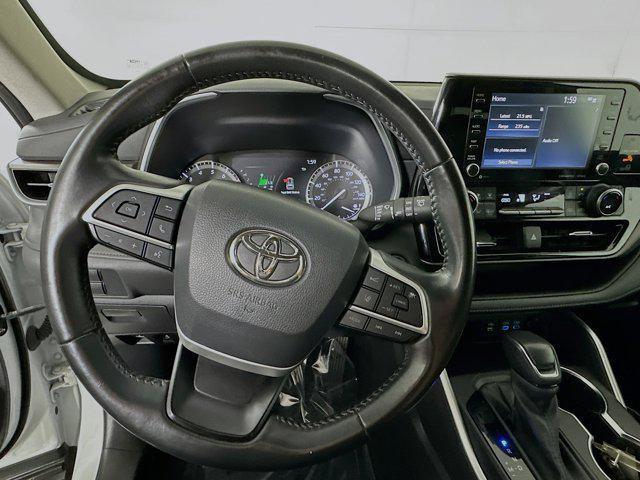 used 2022 Toyota Highlander car, priced at $30,977