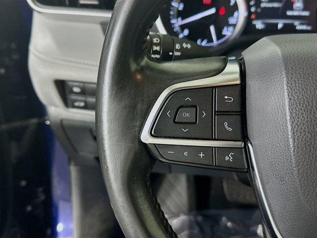 used 2021 Toyota Highlander car, priced at $28,999