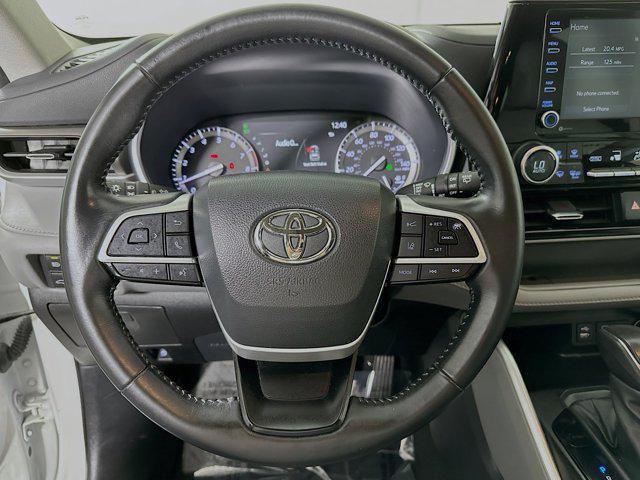 used 2022 Toyota Highlander car, priced at $30,977