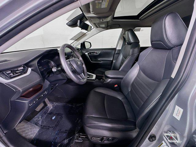 used 2020 Toyota RAV4 car, priced at $26,977