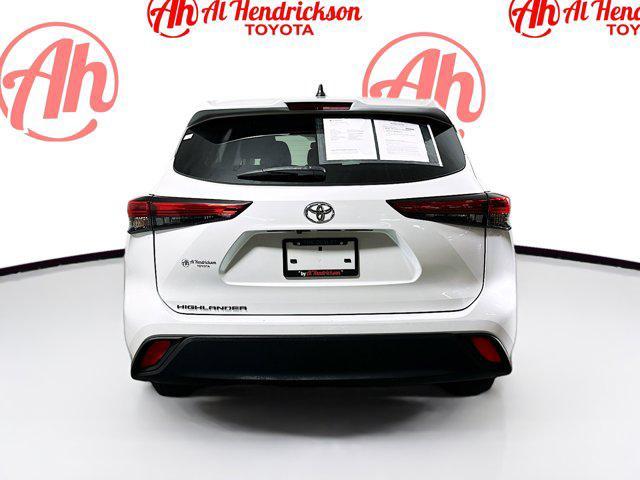 used 2022 Toyota Highlander car, priced at $27,977