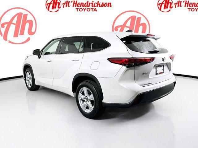 used 2022 Toyota Highlander car, priced at $27,977