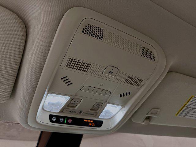 used 2021 Cadillac XT6 car, priced at $28,999