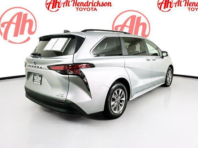 used 2022 Toyota Sienna car, priced at $39,977