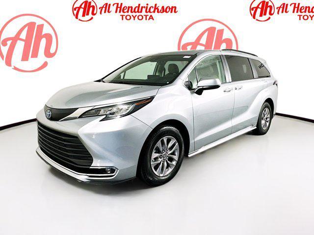 used 2022 Toyota Sienna car, priced at $39,977