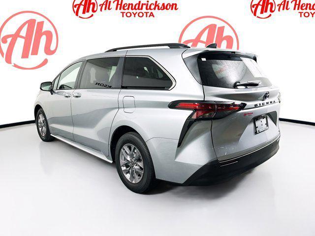 used 2022 Toyota Sienna car, priced at $39,977