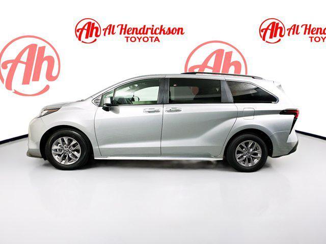 used 2022 Toyota Sienna car, priced at $39,977