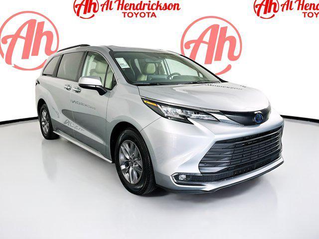 used 2022 Toyota Sienna car, priced at $39,977