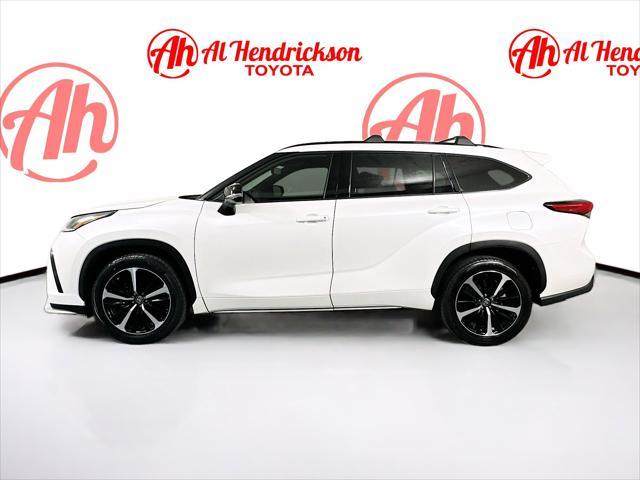 used 2021 Toyota Highlander car, priced at $29,789