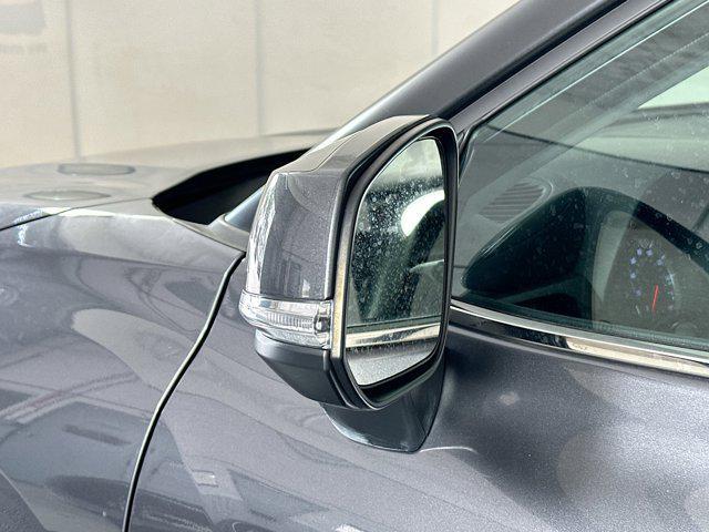 used 2021 Toyota Highlander car, priced at $23,977