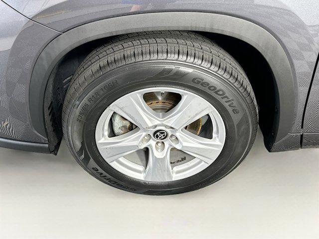 used 2021 Toyota Highlander car, priced at $23,977