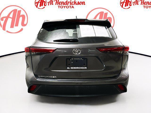 used 2021 Toyota Highlander car, priced at $23,977