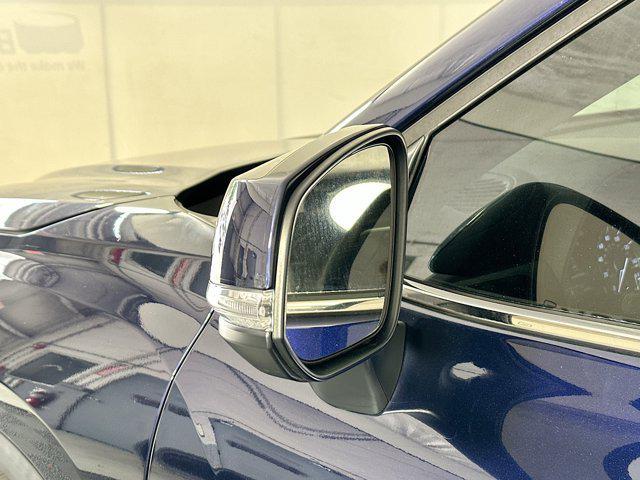 used 2022 Toyota Highlander car, priced at $32,977
