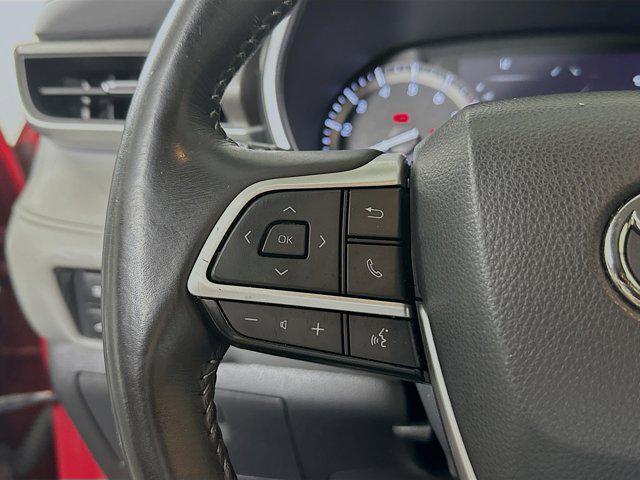 used 2022 Toyota Highlander car, priced at $32,877