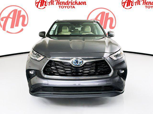 used 2021 Toyota Highlander Hybrid car, priced at $34,977