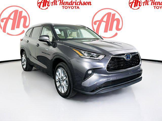 used 2021 Toyota Highlander Hybrid car, priced at $34,977