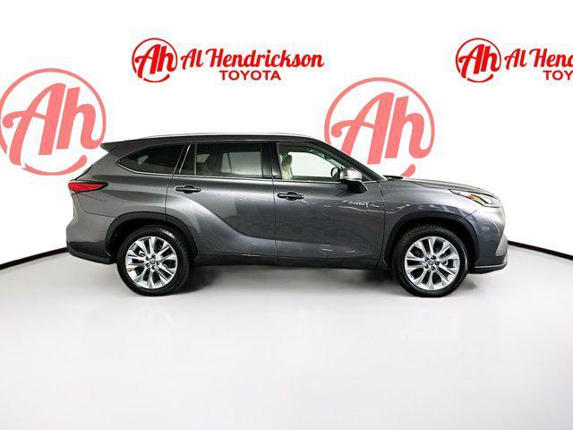 used 2021 Toyota Highlander Hybrid car, priced at $34,977