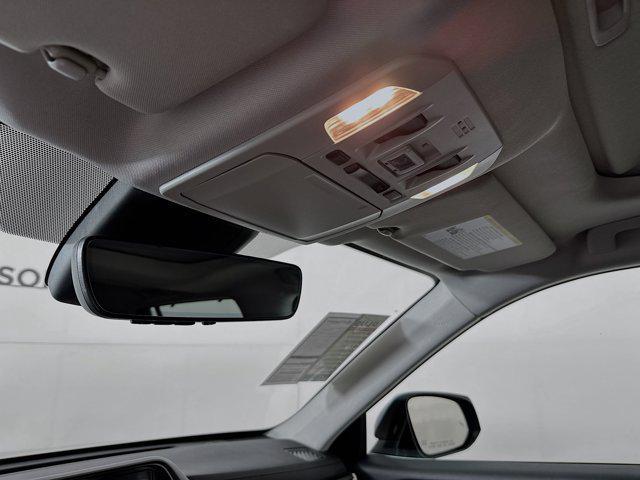 used 2022 Toyota Highlander car, priced at $32,777