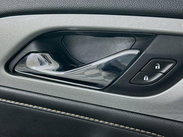 used 2021 Chevrolet Traverse car, priced at $17,477