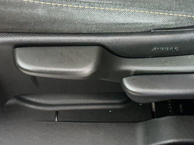 used 2021 Chevrolet Traverse car, priced at $17,477