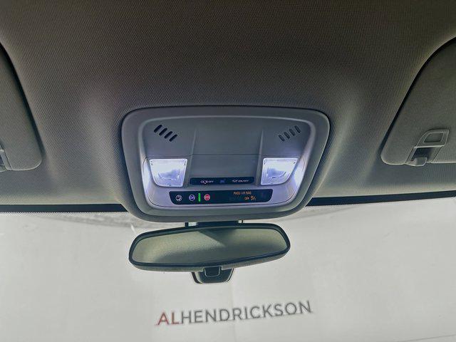 used 2021 Chevrolet Traverse car, priced at $17,477