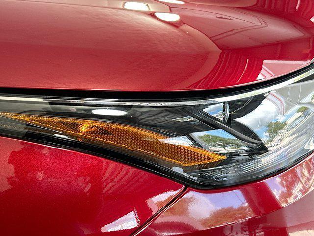 used 2024 Toyota Highlander car, priced at $33,477