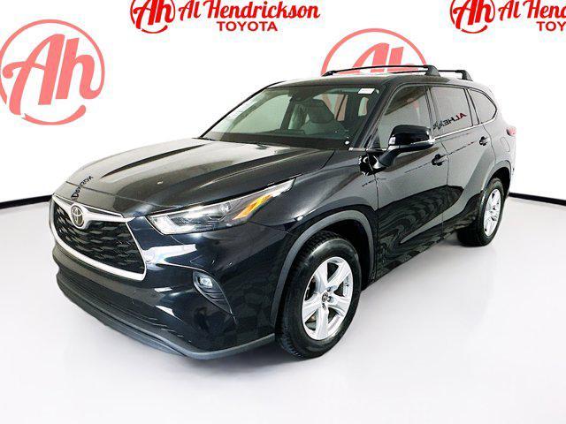 used 2022 Toyota Highlander car, priced at $28,999
