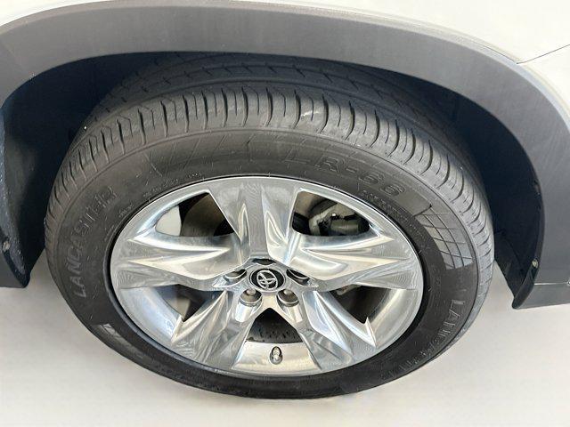 used 2018 Toyota Highlander car, priced at $23,677