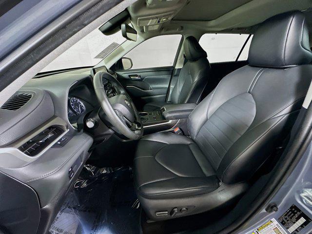 used 2021 Toyota Highlander car, priced at $29,477