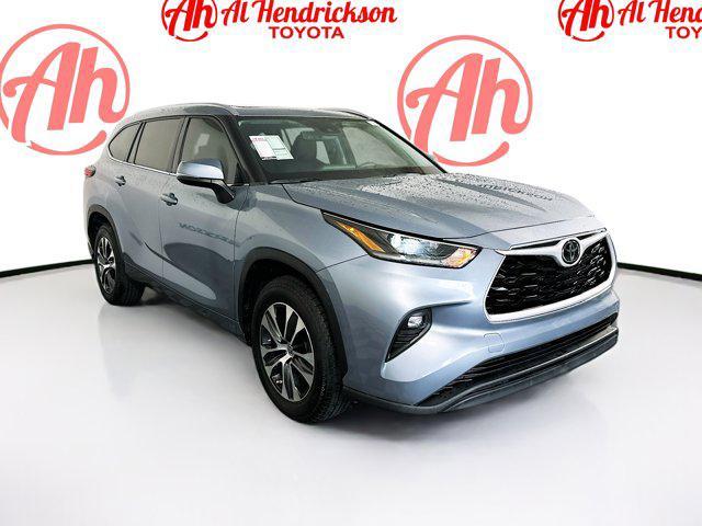 used 2021 Toyota Highlander car, priced at $29,477