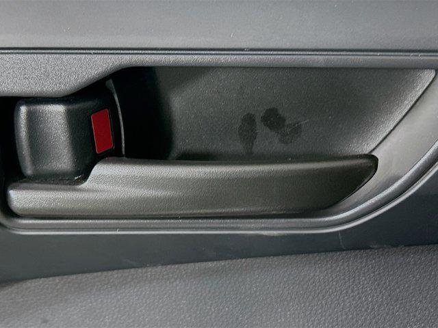 used 2024 Toyota Highlander car, priced at $30,999