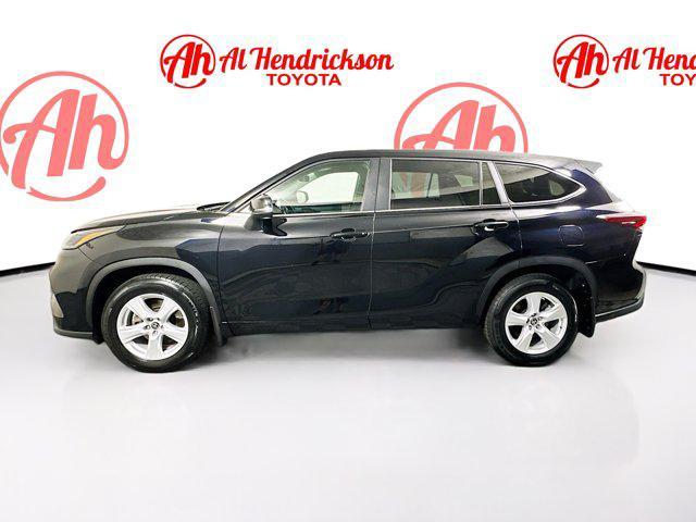 used 2023 Toyota Highlander car, priced at $30,886