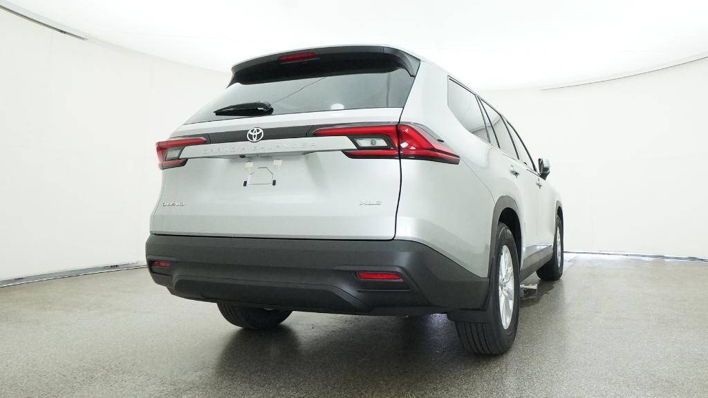 new 2025 Toyota Grand Highlander Hybrid car, priced at $53,528