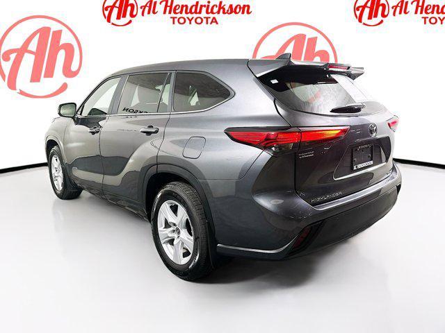 used 2023 Toyota Highlander car, priced at $30,477