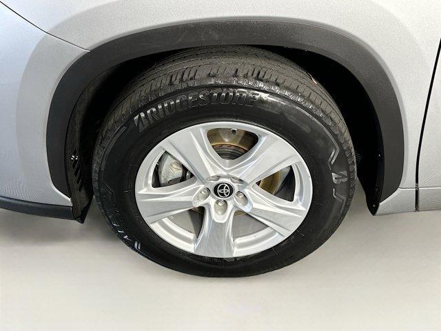 used 2023 Toyota Highlander car, priced at $28,999