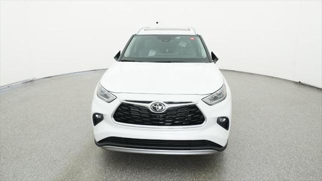 new 2025 Toyota Highlander car, priced at $57,813