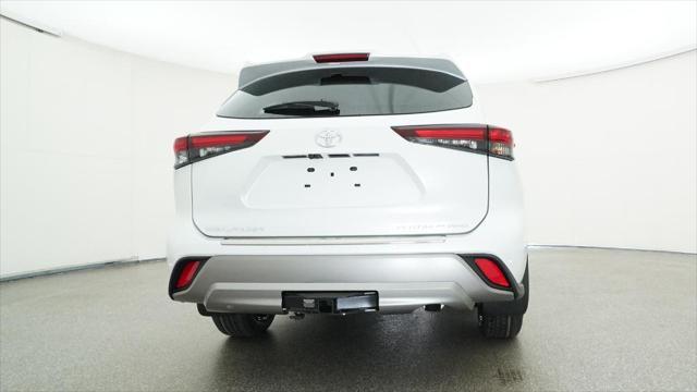 new 2025 Toyota Highlander car, priced at $57,813