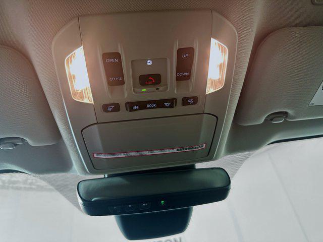 used 2024 Toyota Highlander car, priced at $36,477