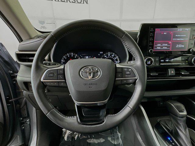 used 2021 Toyota Highlander car, priced at $28,876