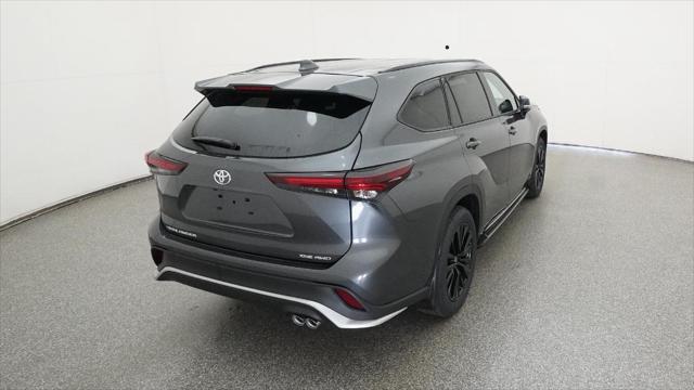 new 2025 Toyota Highlander car, priced at $52,728