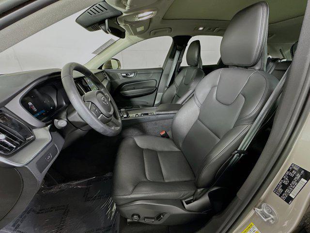 used 2023 Volvo XC60 car, priced at $32,999