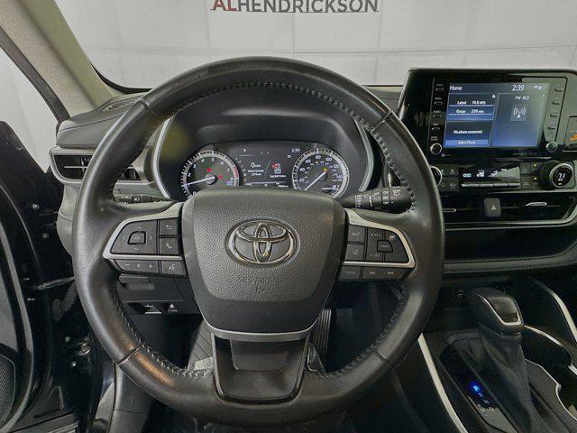 used 2022 Toyota Highlander car, priced at $29,977