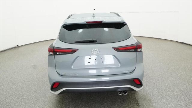 new 2025 Toyota Highlander car, priced at $52,728