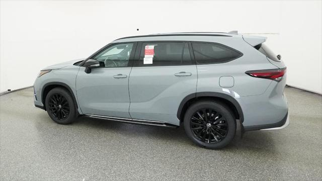 new 2025 Toyota Highlander car, priced at $52,728